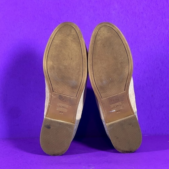 TOMS Women's Ella Taupe & Silver Suede Leather Ankle Bootie Shoe Size 9 - Picture 8 of 9